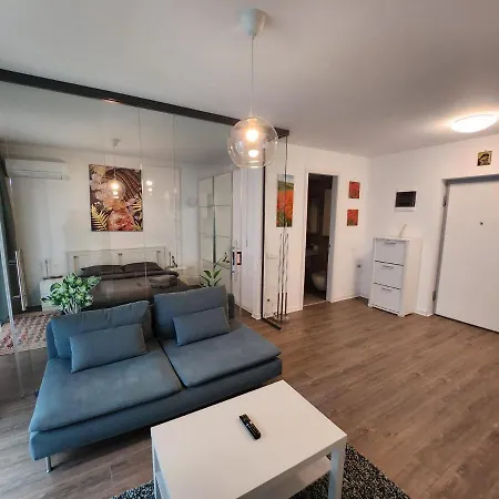 Pipera Cloud9 Near Promenada Mall Apartment *