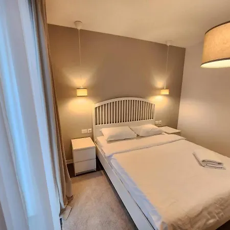 Pipera Cloud9 Near Promenada Mall Apartment